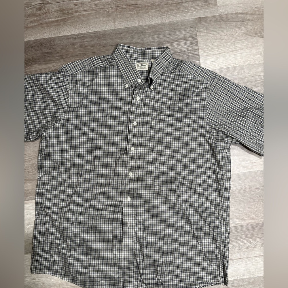 L.L. Bean Men's Gray Plaid Button Down Shirt